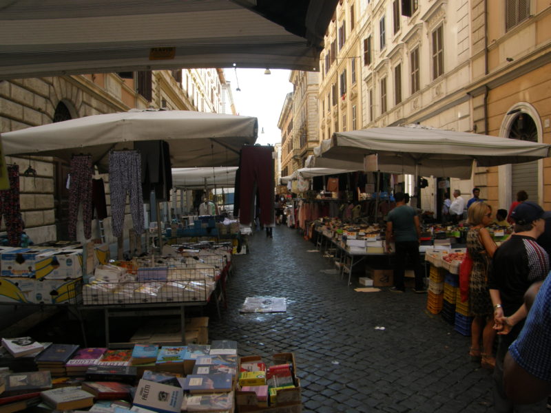 Markedet i Via Montebello