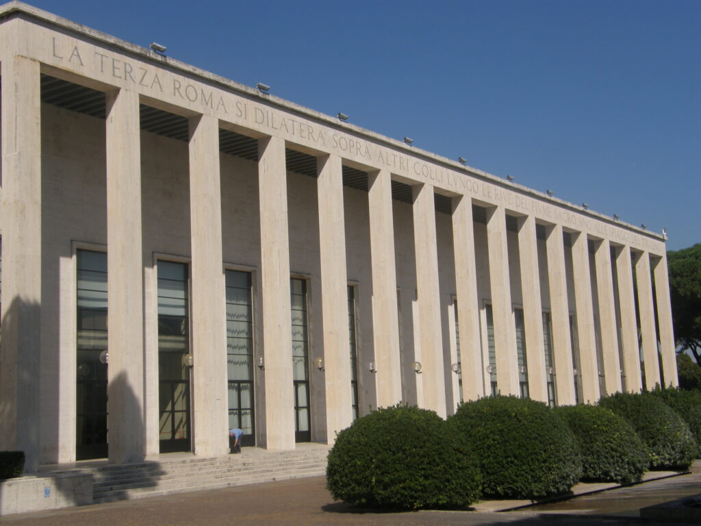 Fascistisk bydel - Palazzo degli Uffici, EUR i Rom