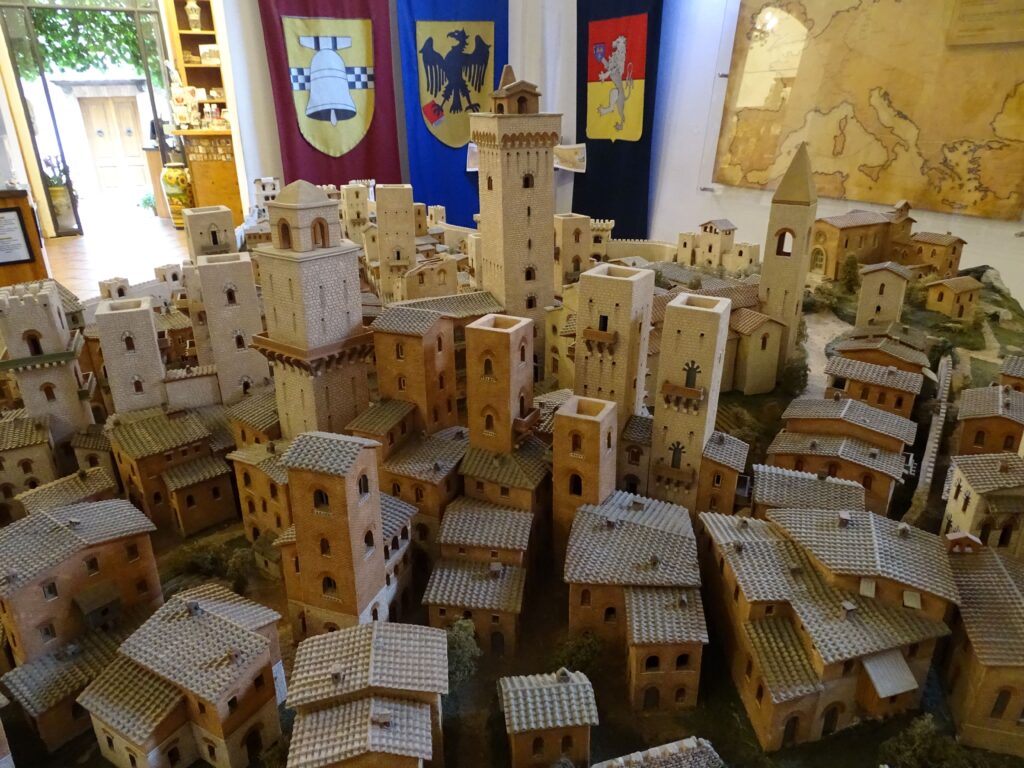 San Gimignano 1300 udstilling