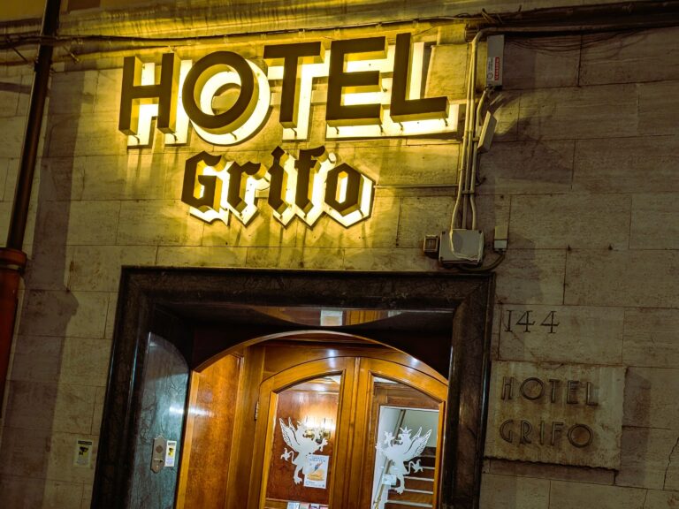 Hotel Grifo Monti i Rom